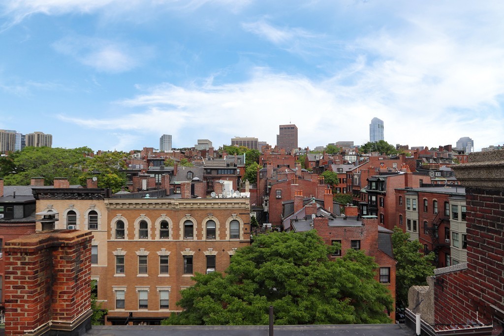 110 Charles St, Beacon Hill