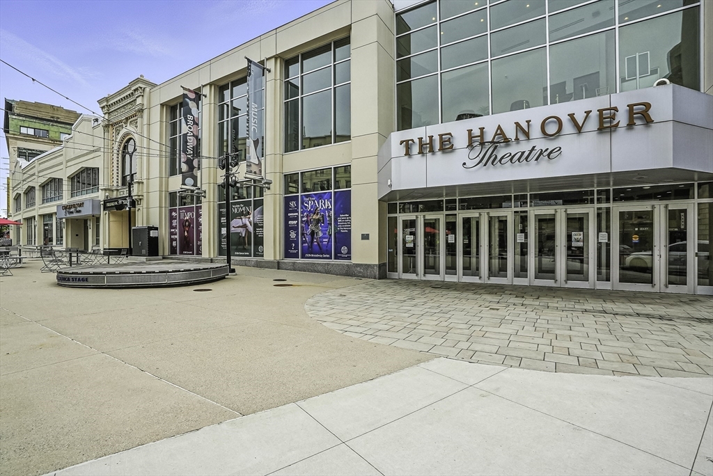 531 Main St, Worcester