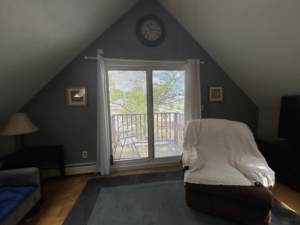 370 Main St, Winthrop