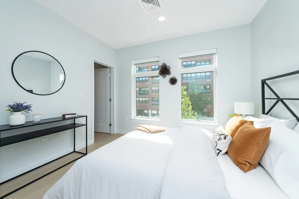 5 Lisbon St, East Boston