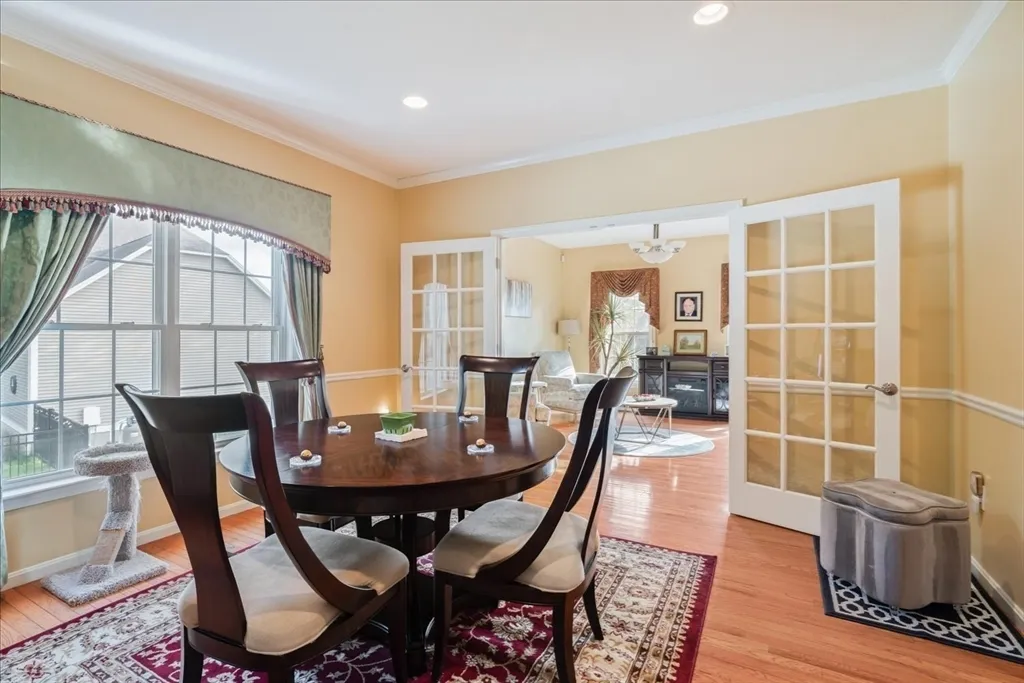 000 Confidential St, Plainville