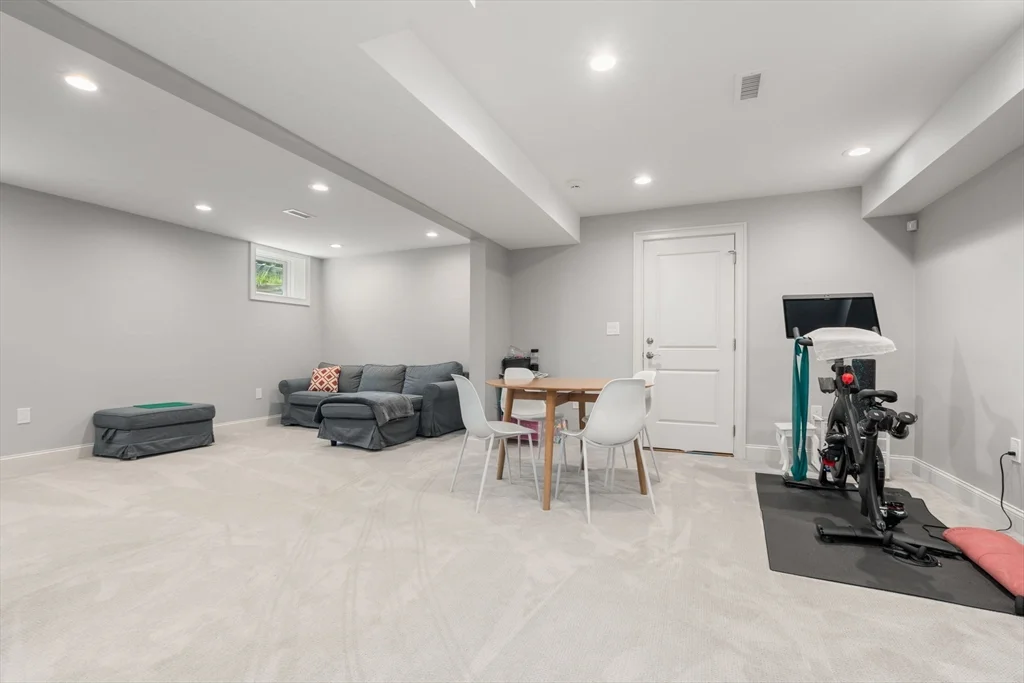 78 Waban Park, Nonantum