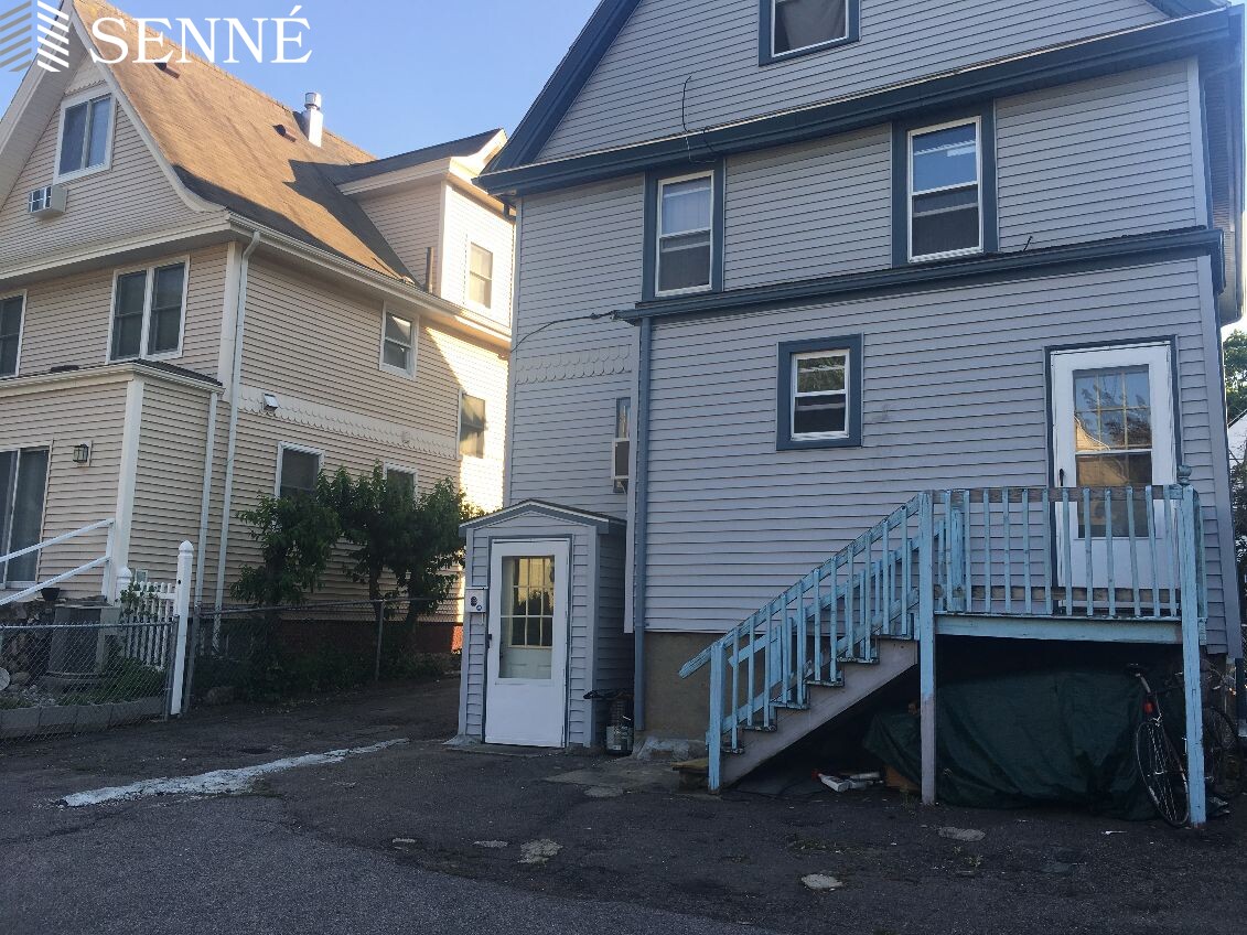 31 Seattle St, Allston