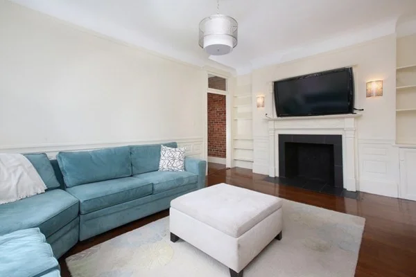 295 Commonwealth Ave, Back Bay