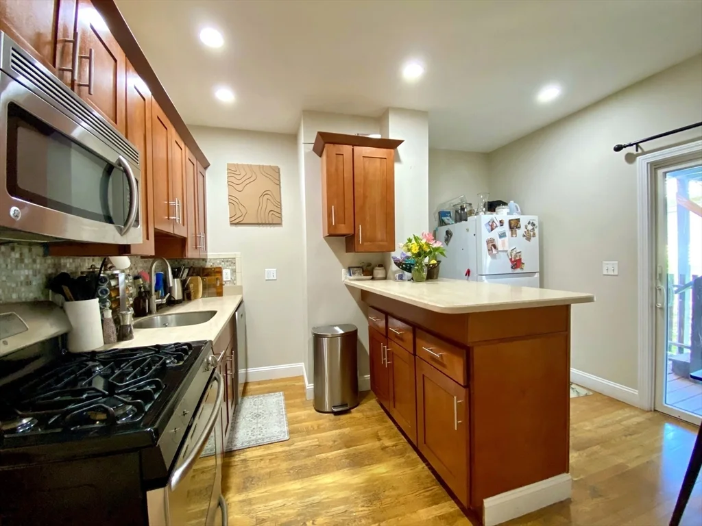 512 East 3rd, South Boston