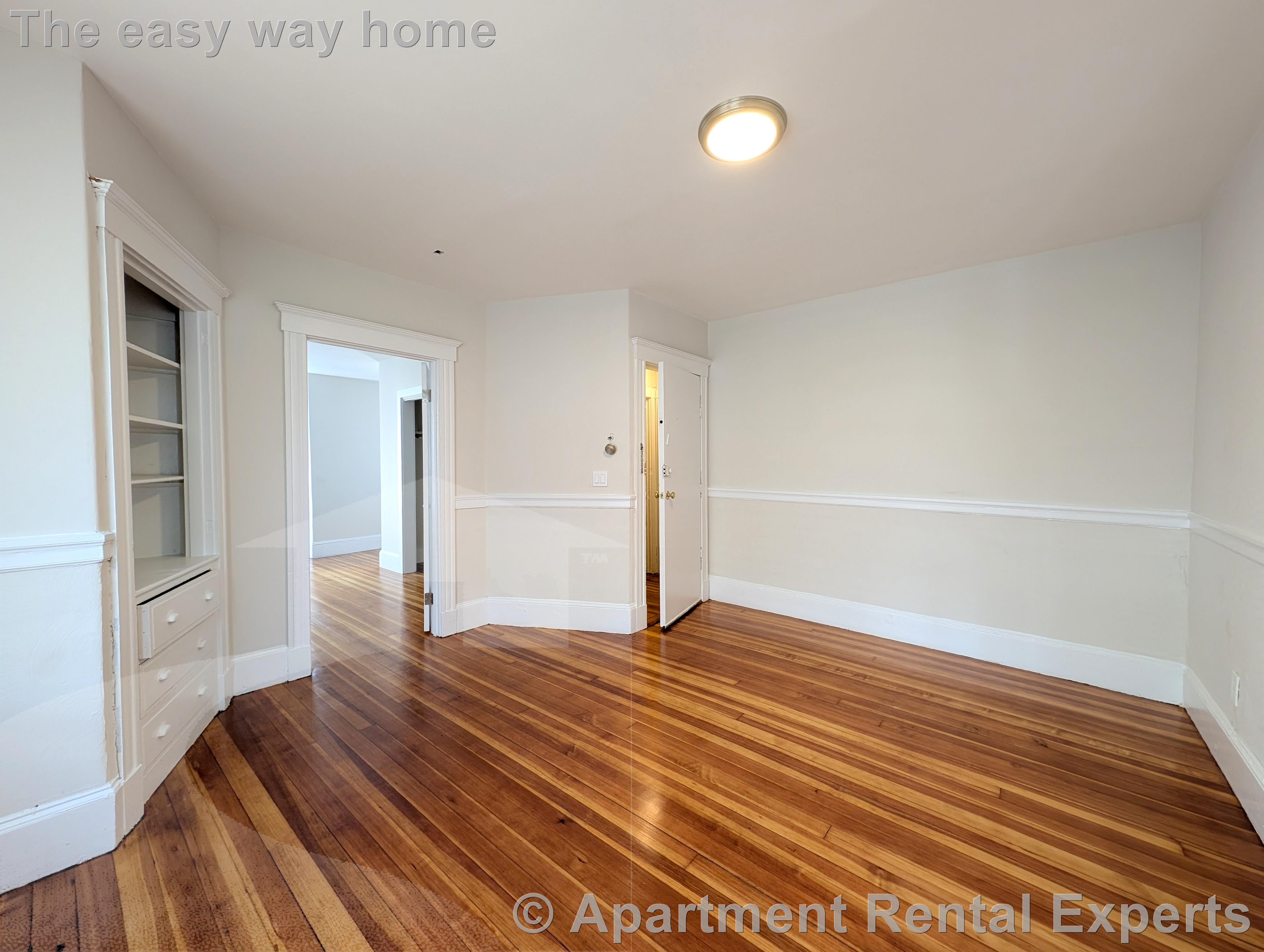 16R Warren Ave, Union Square