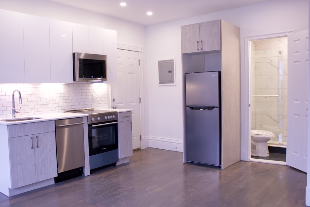 1 bed, 1 bath apartment for rent at 341 2nd Ave Unit 3R, West End — photo 2 of 10