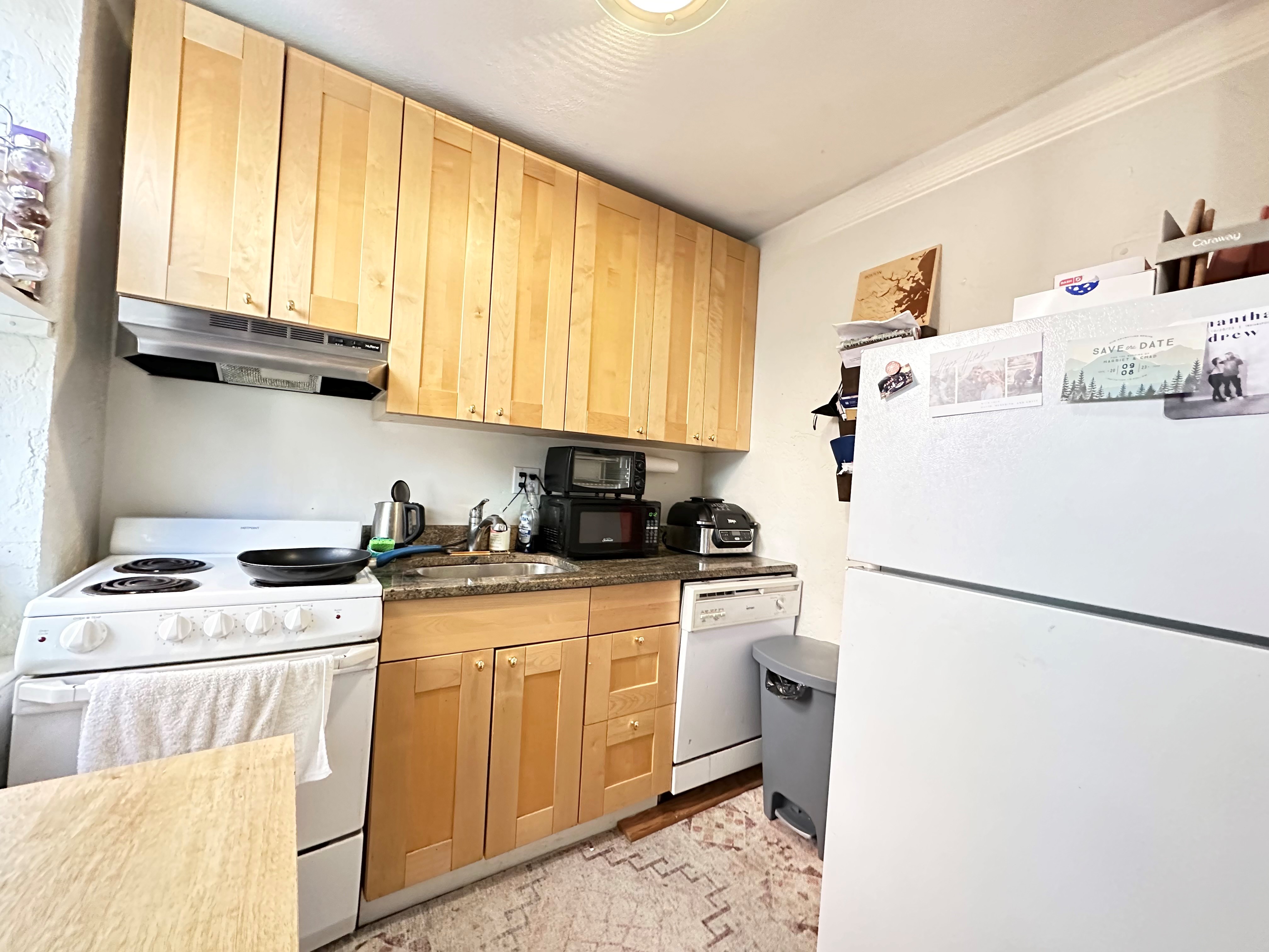 2 bed, 1 bath apartment for rent at 35 Charter St Unit 5, North End — photo 3 of 9