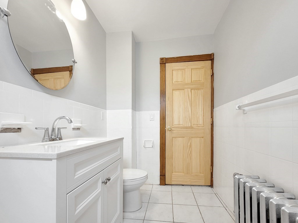 3 bed, 1 bath apartment for rent at 35 Dunlap St Unit 2, Dorchester — photo 30 of 32