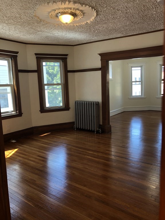 3 bed, 1 bath apartment for rent at 35 Iffley Rd Unit 2, Jamaica Plain — photo 2 of 10
