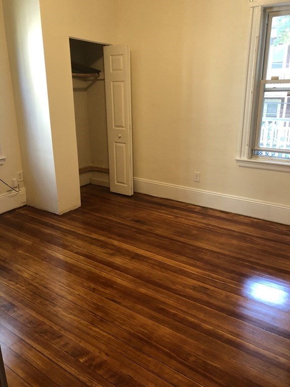 3 bed, 1 bath apartment for rent at 35 Iffley Rd Unit 2, Jamaica Plain — photo 7 of 10