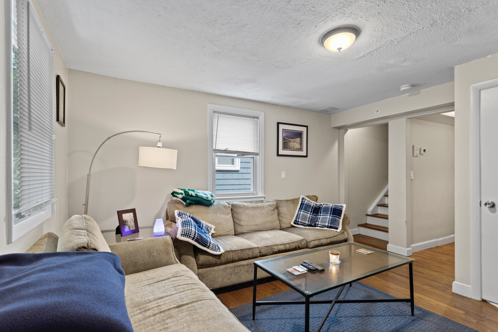 3 bed, 2 bath apartment for rent at 35 Melbourne St Unit 4, Dorchester — photo 6 of 13