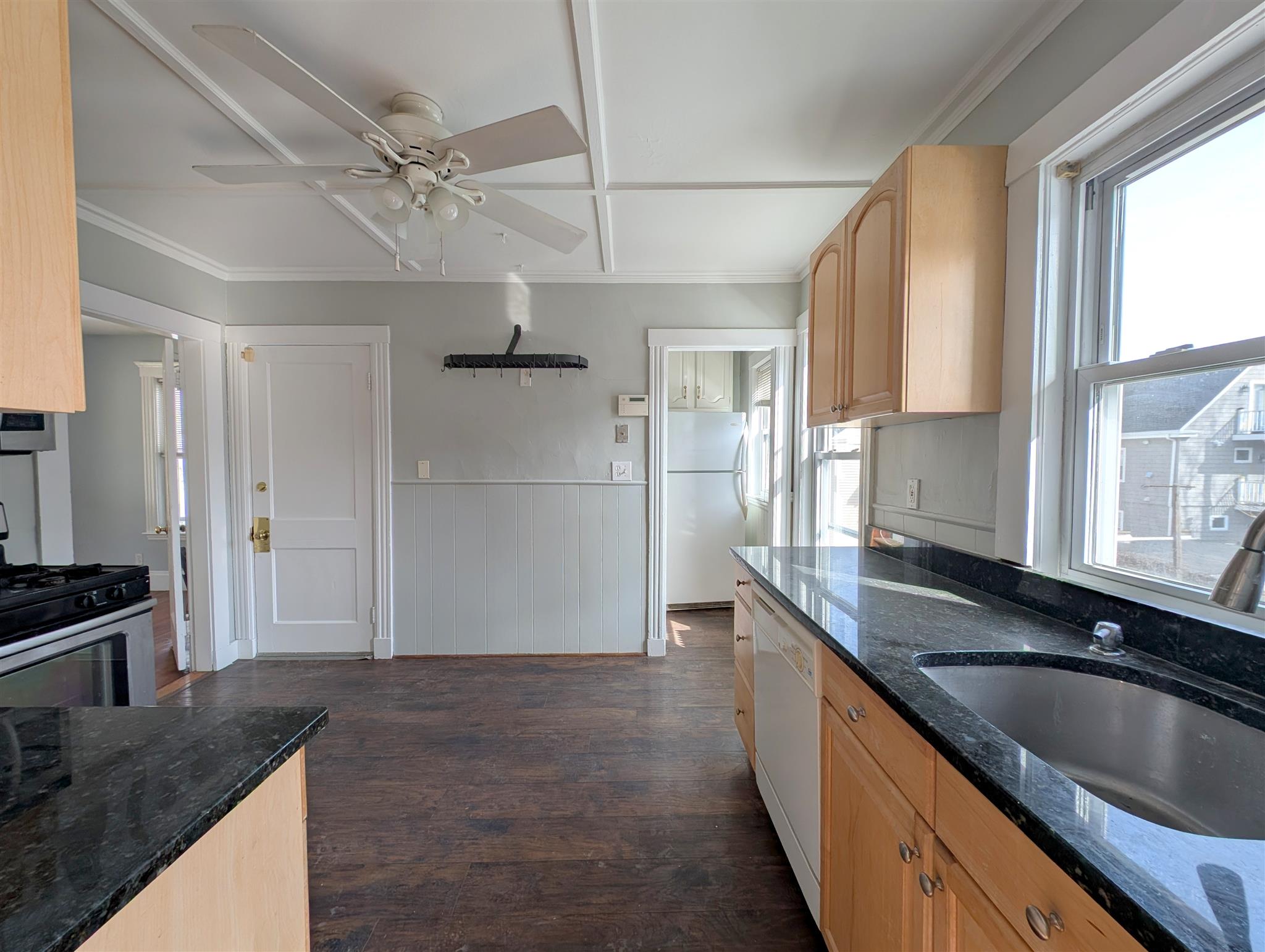 43 Orchard St, Medford