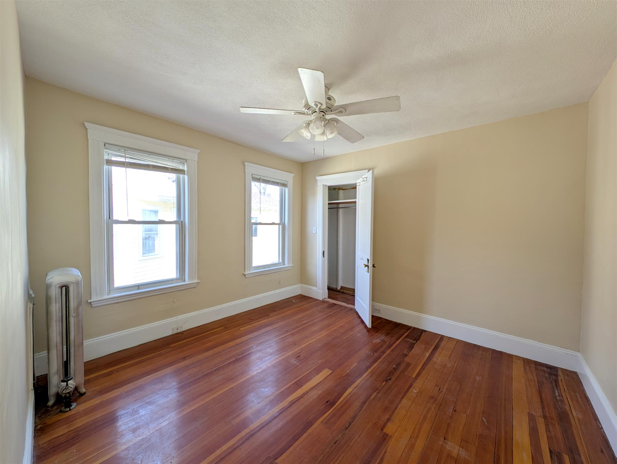 43 Orchard St, Medford