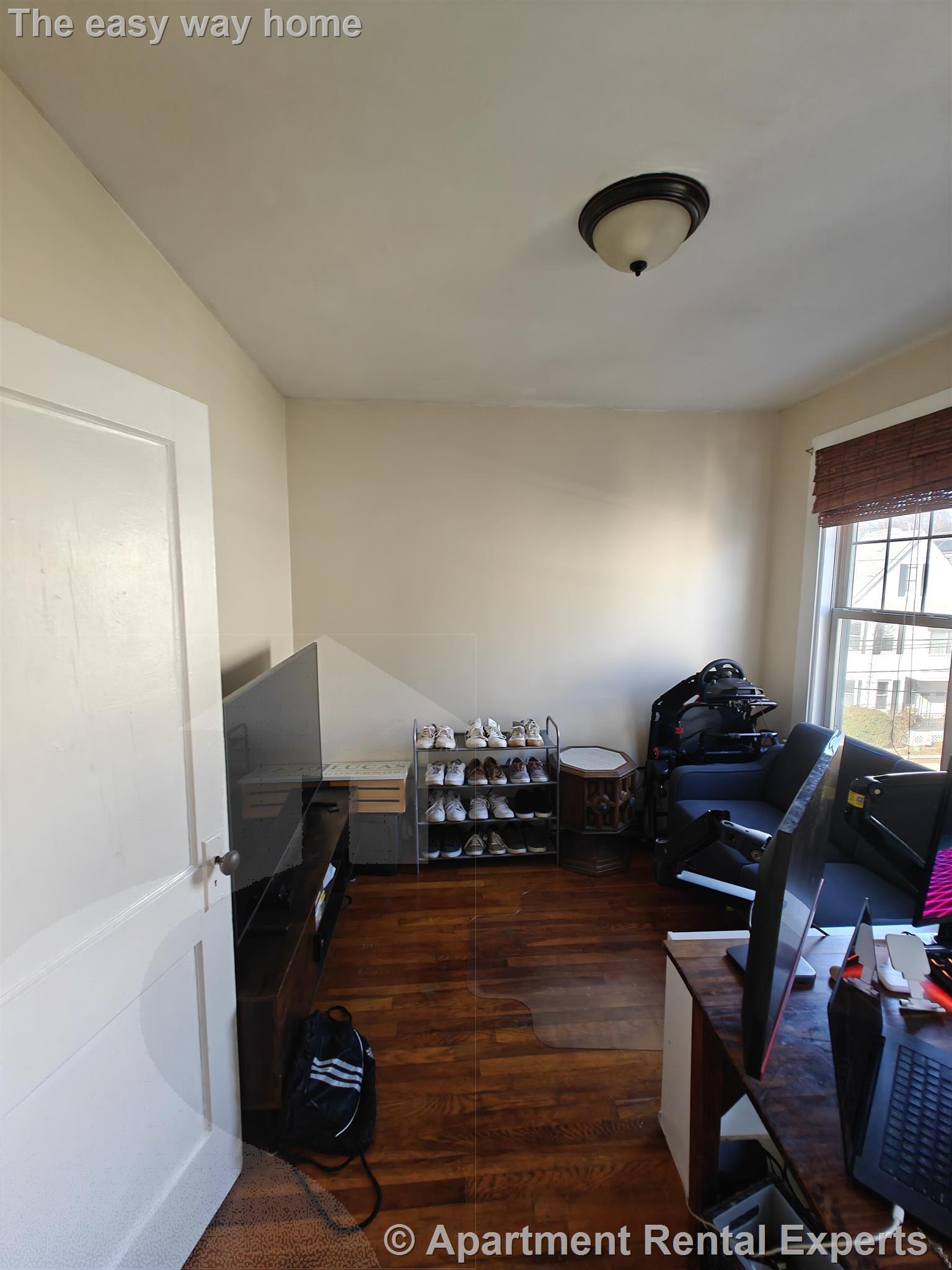 74 Newbury St, Davis Square