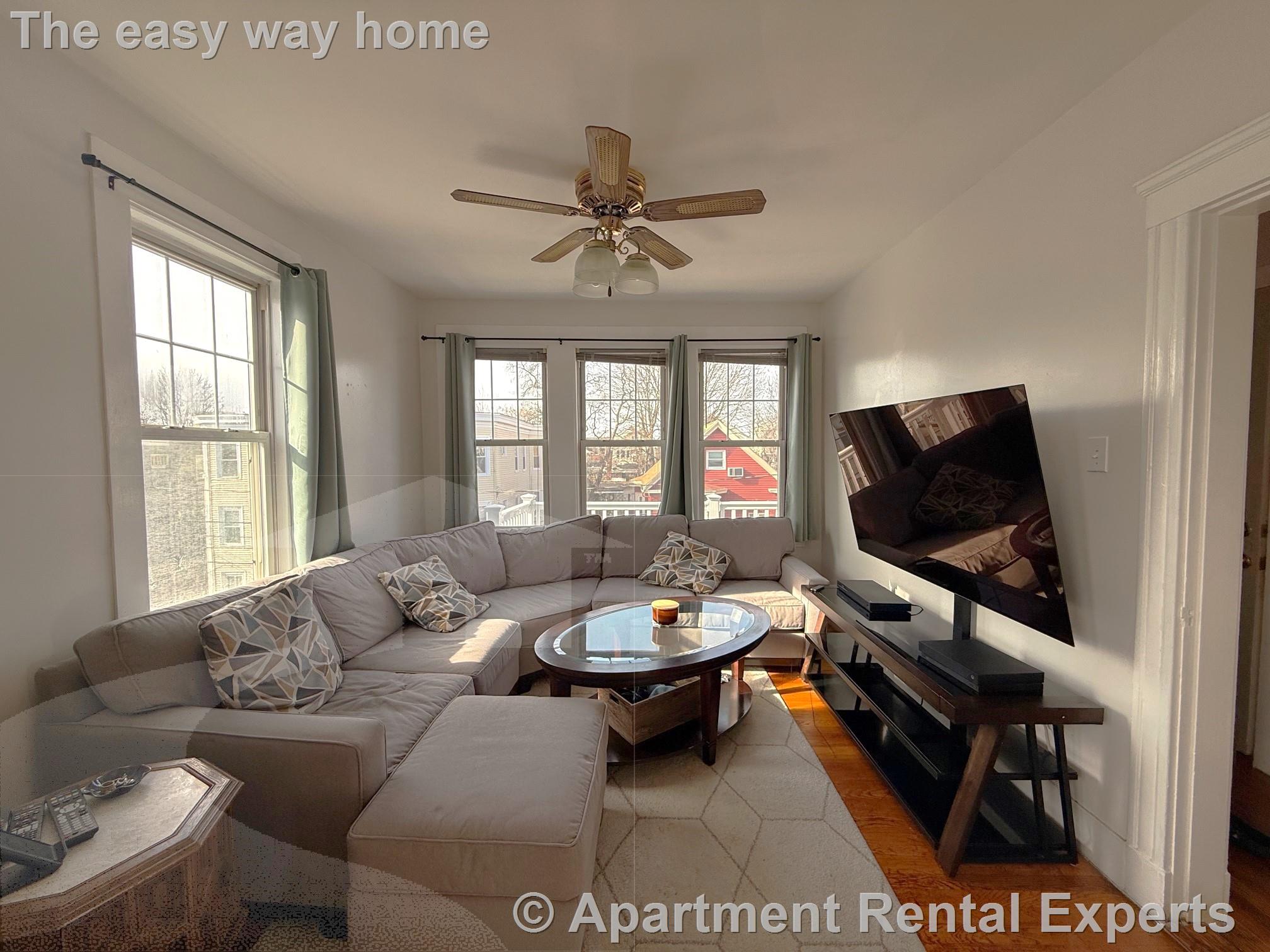 74 Newbury St, Davis Square