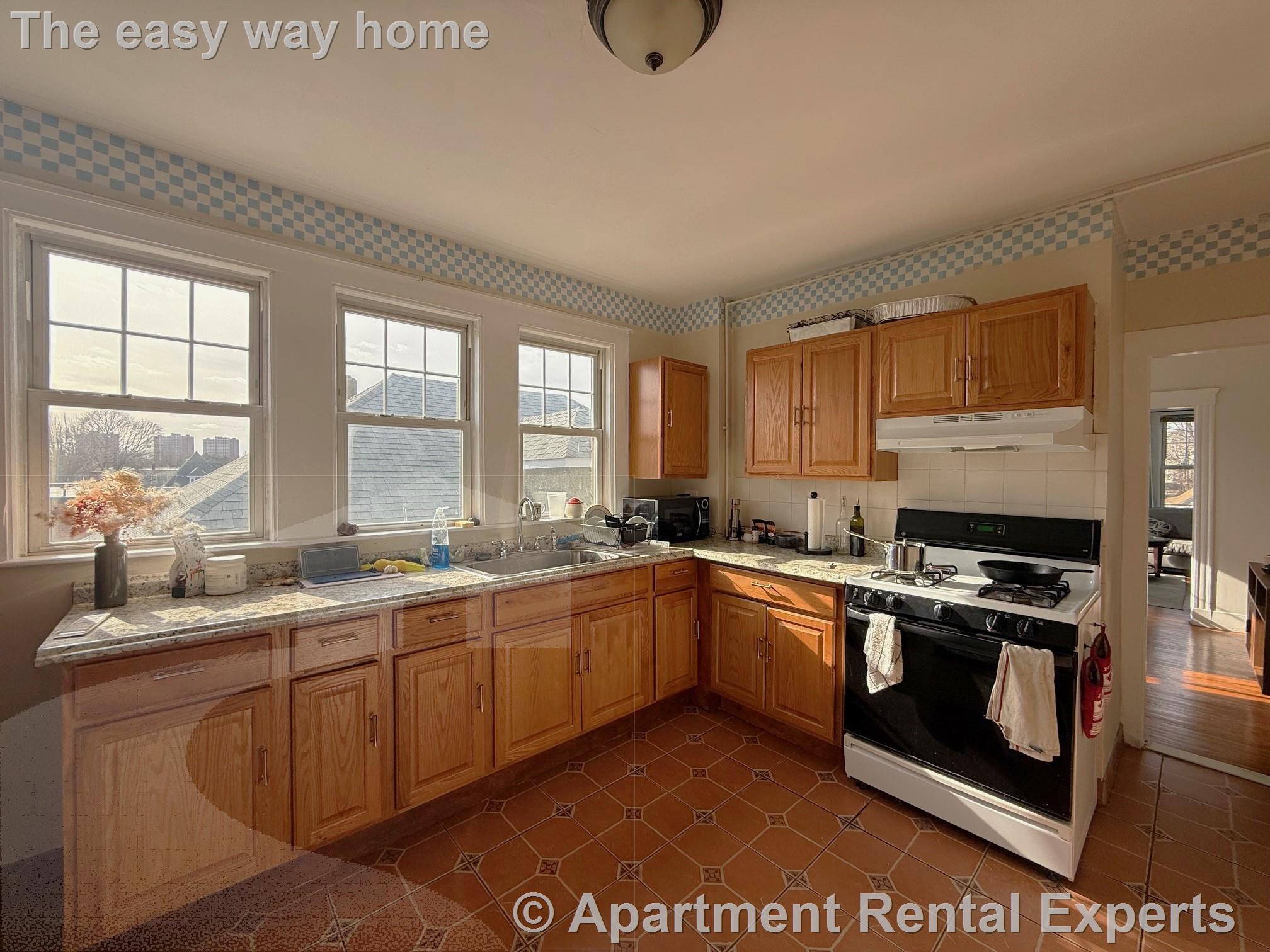 74 Newbury St, Davis Square