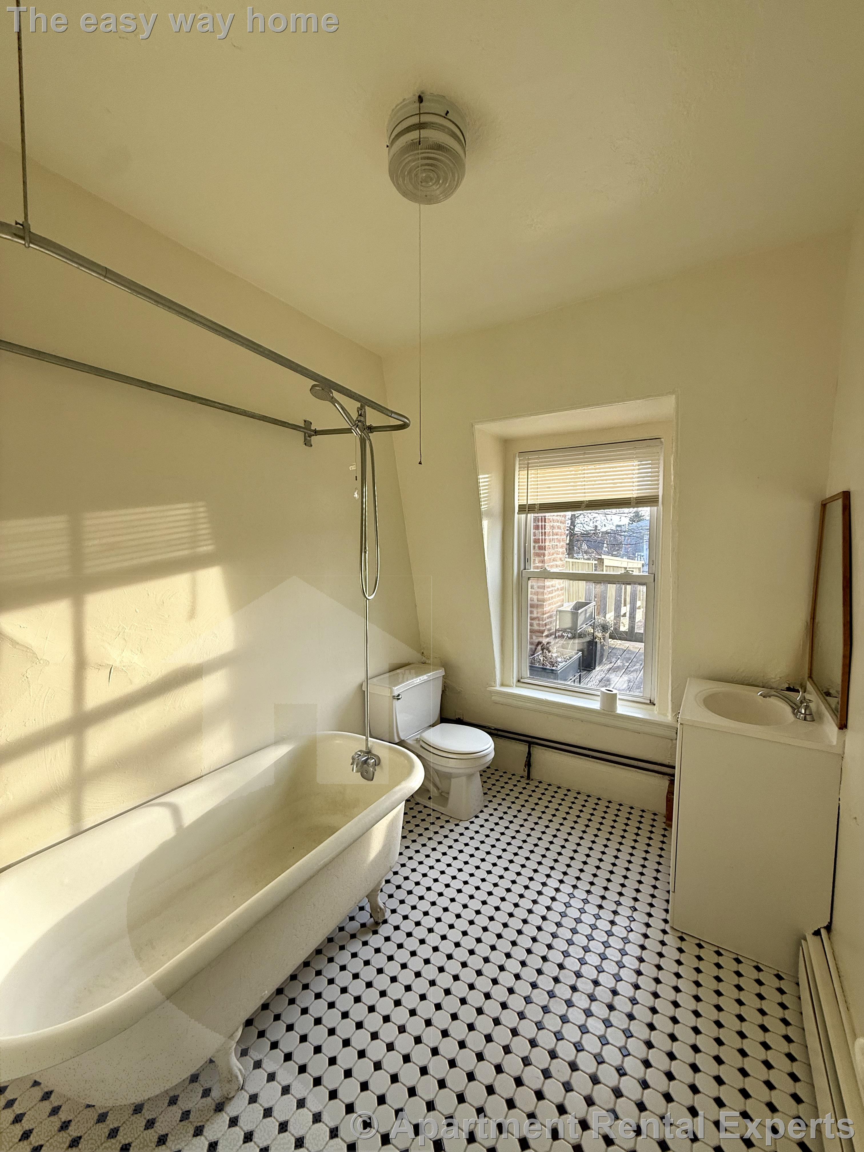 14 Tufts St, Cambridgeport