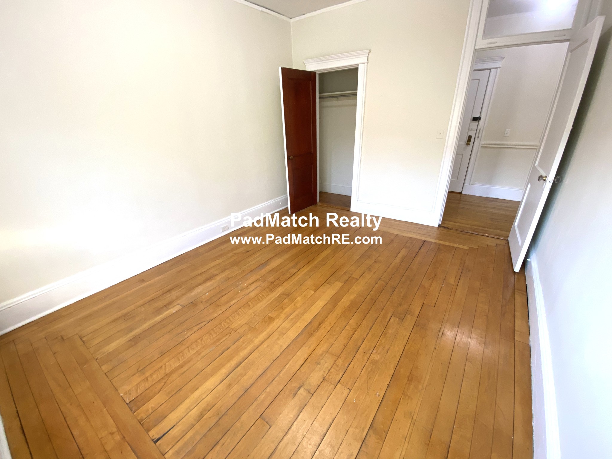 1822 Beacon St, Brookline