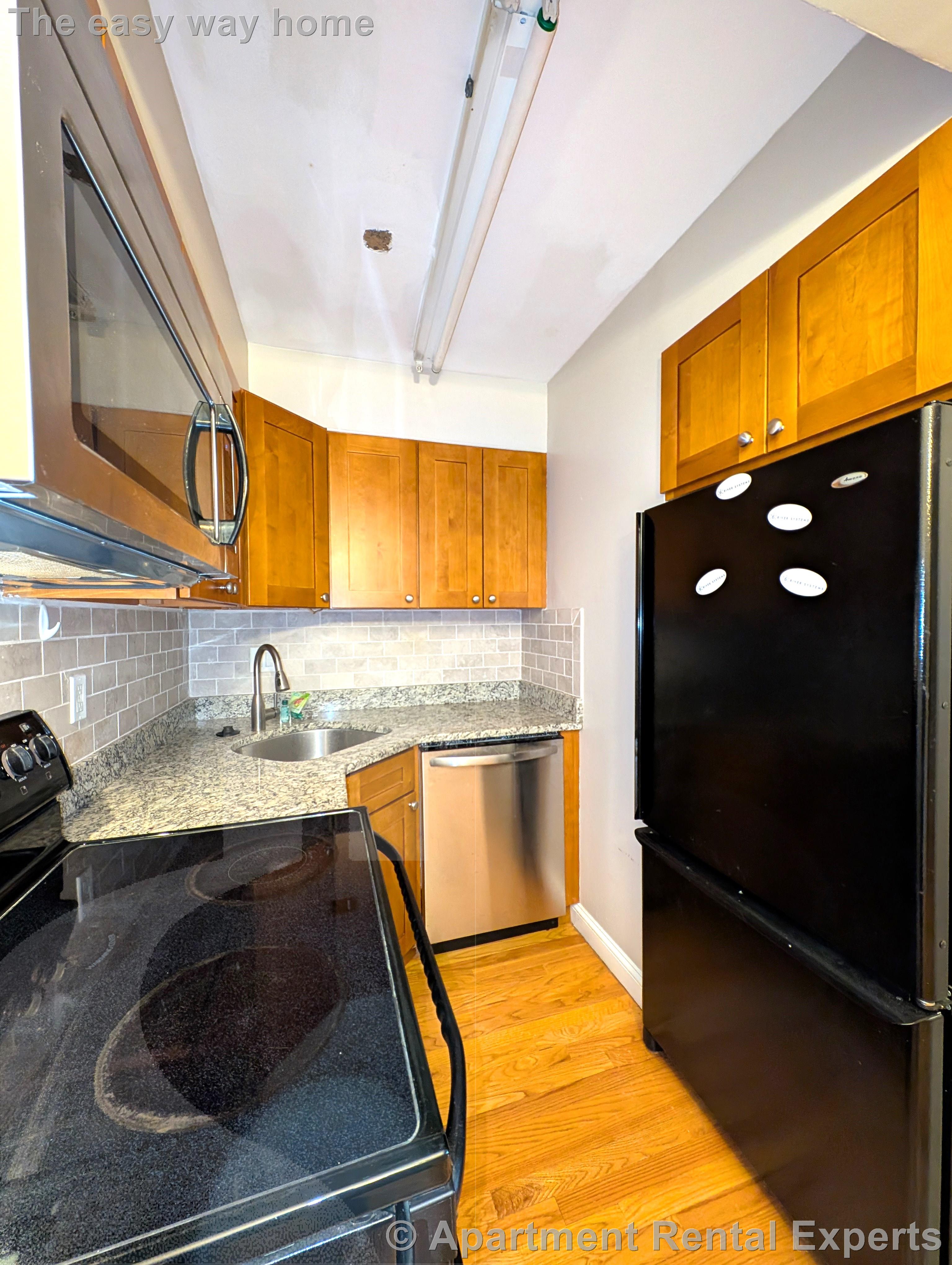 19 Arizona Ter, Somerville Line