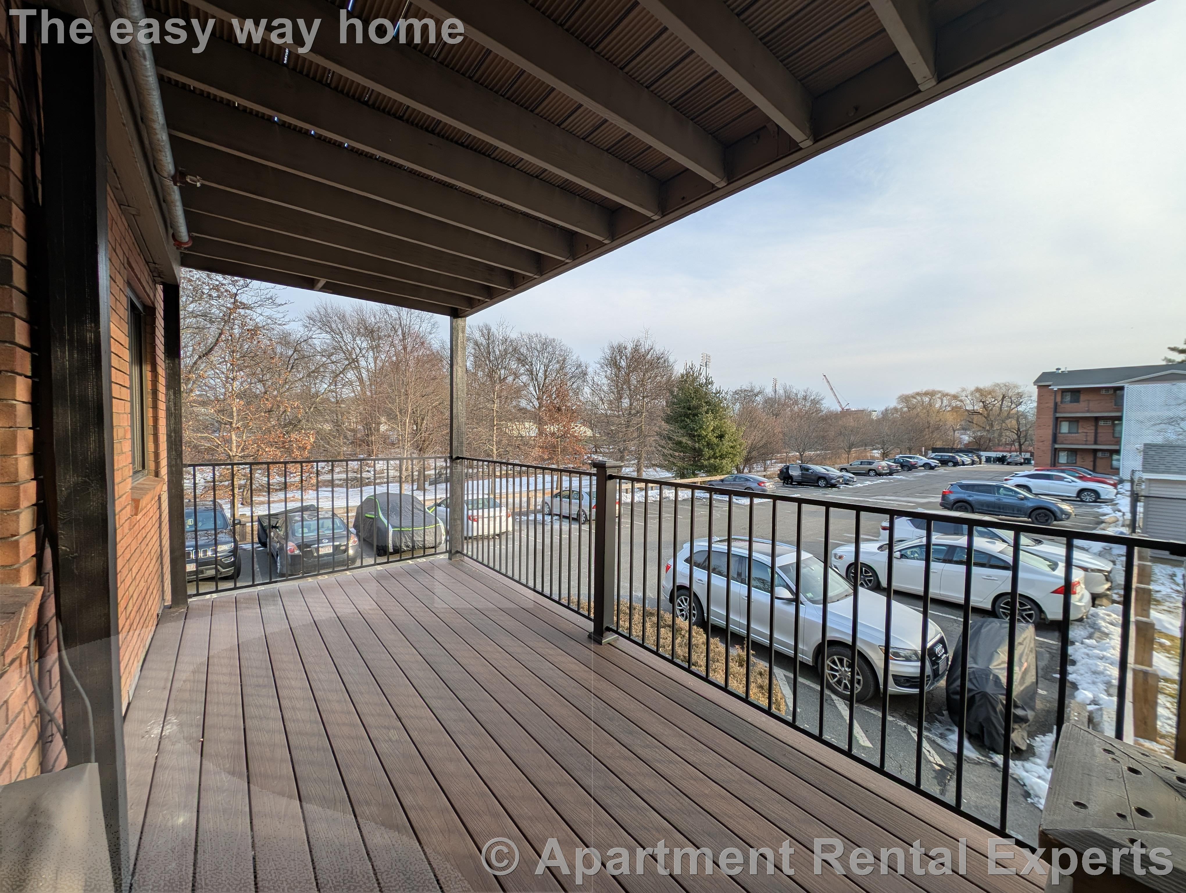 19 Arizona Ter, Somerville Line