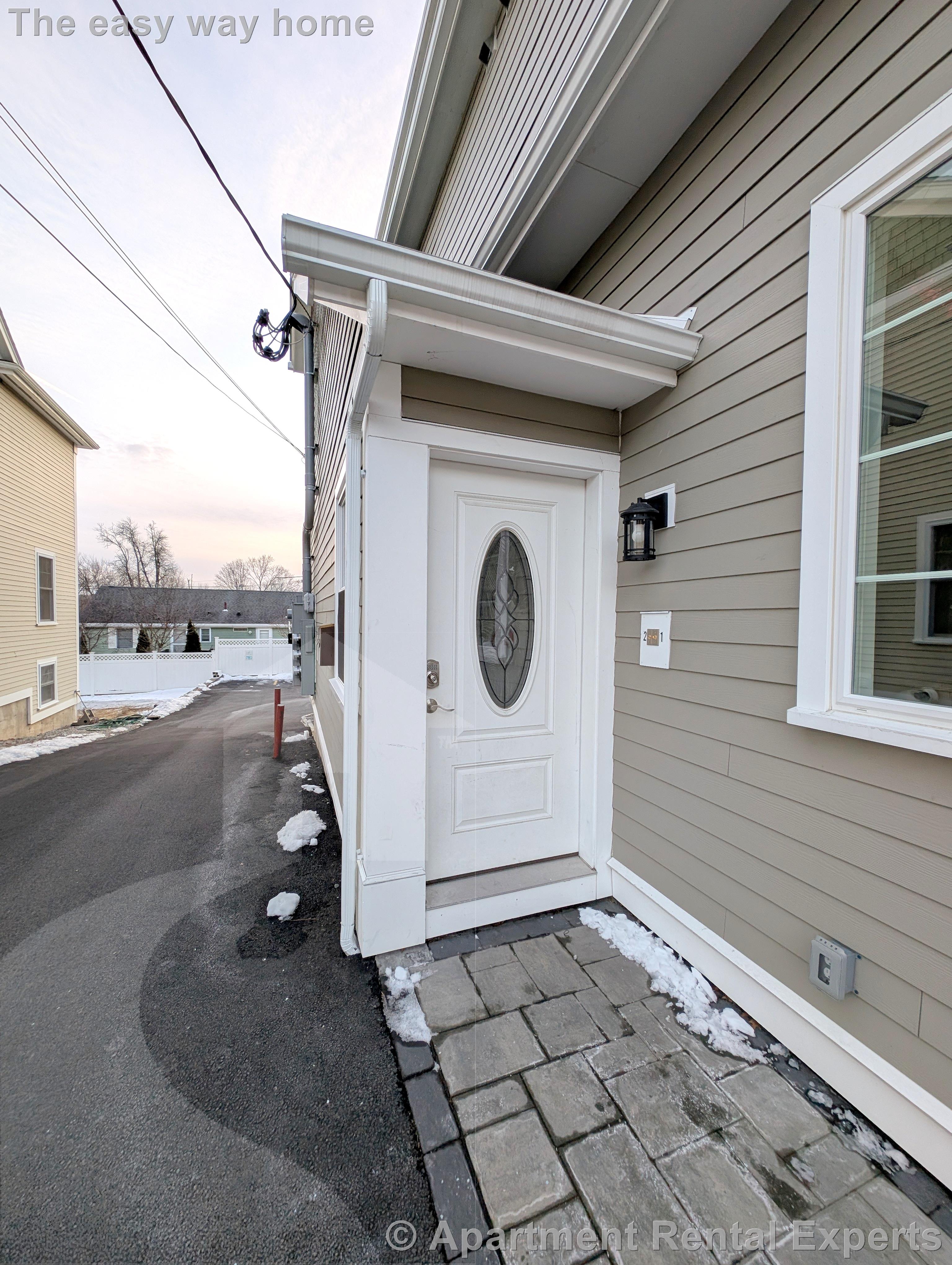 628 Trapelo Rd, Belmont Line