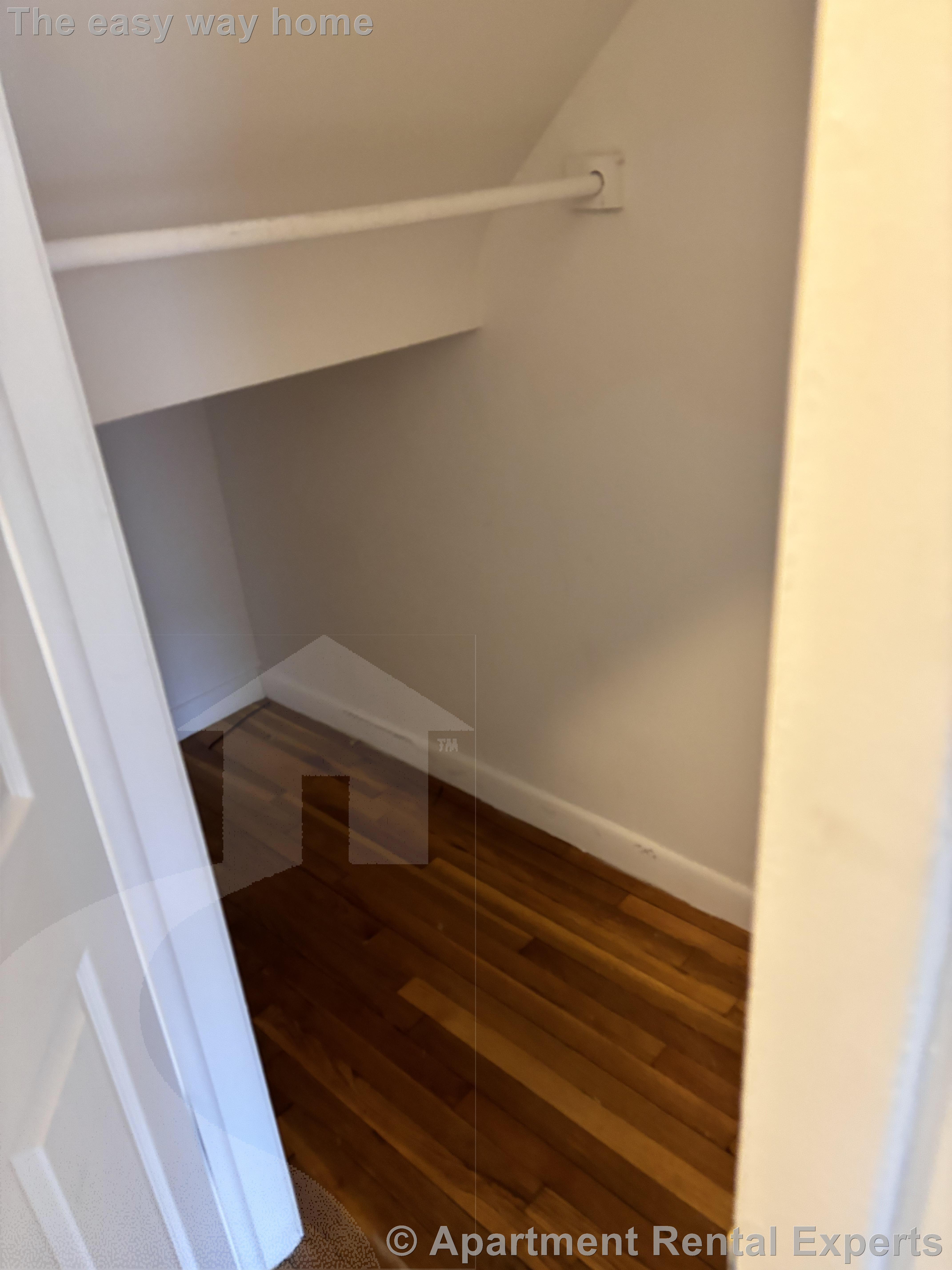 4 Ellsworth Ave, Mid Cambridge