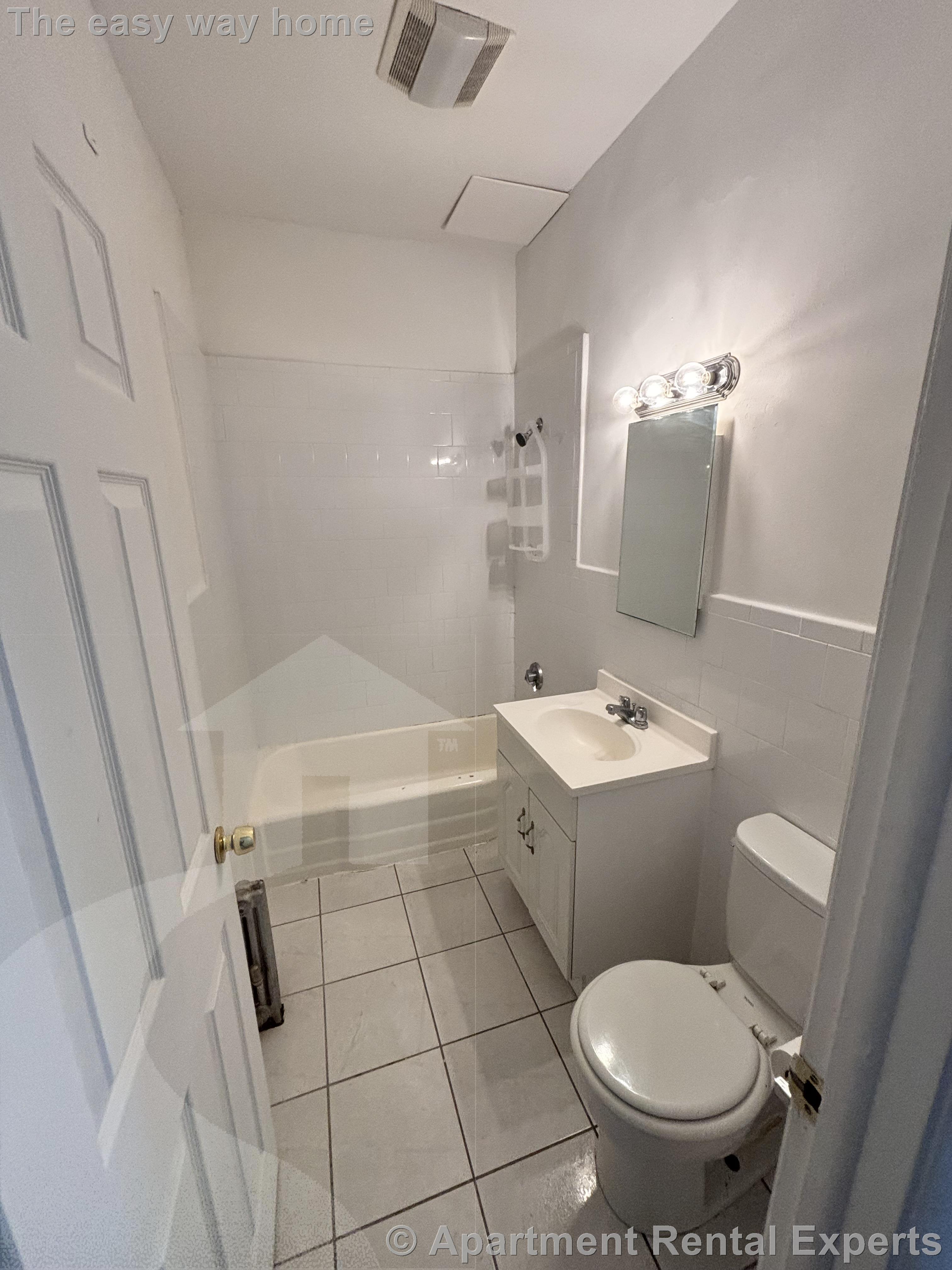 4 Ellsworth Ave, Mid Cambridge