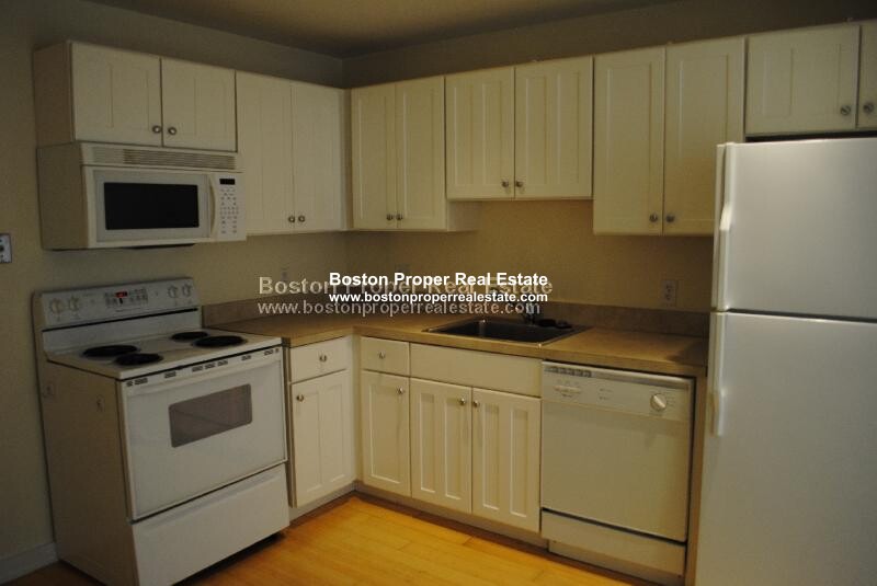 40 Boylston St, Downtown