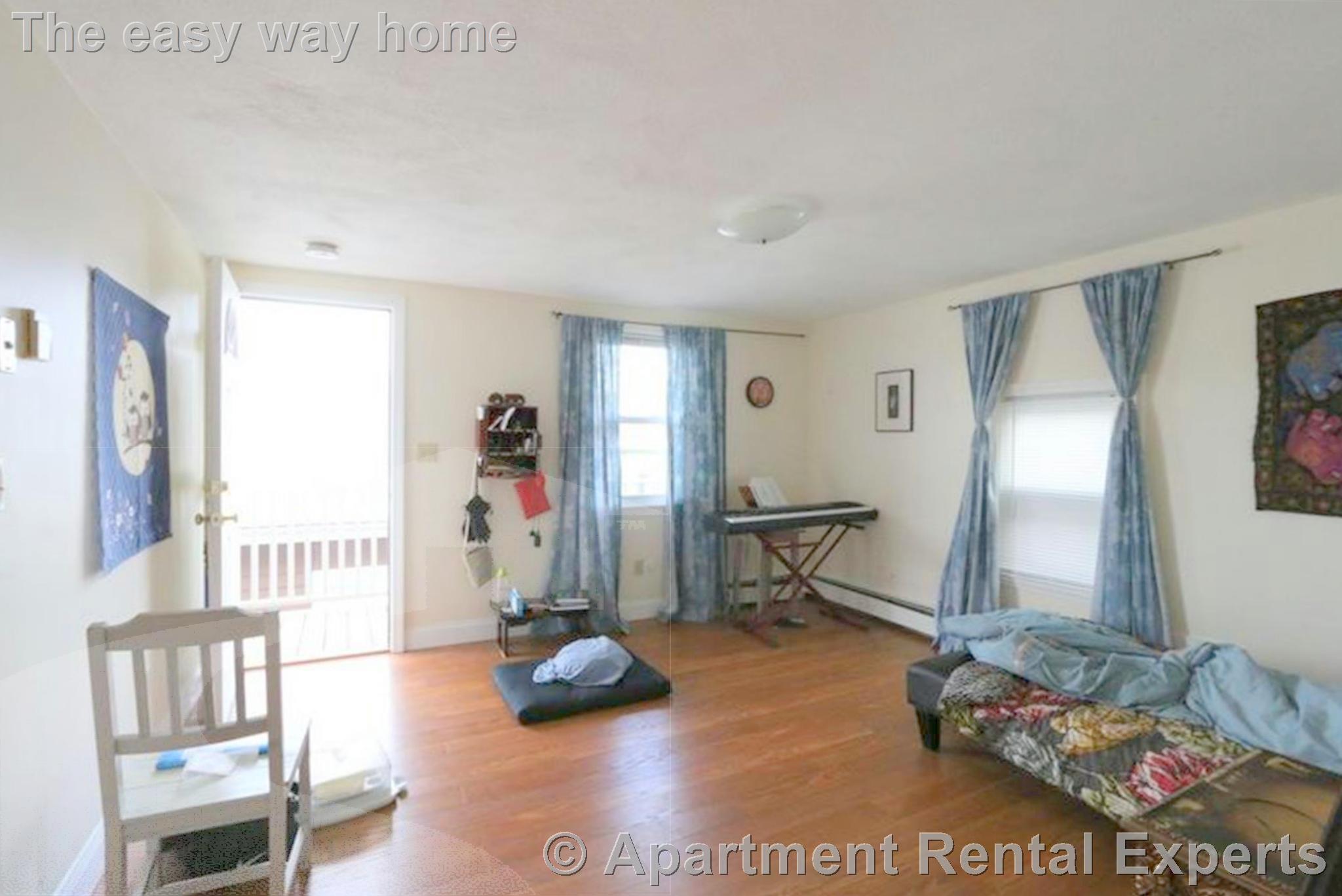 128 Pine St, Central Square