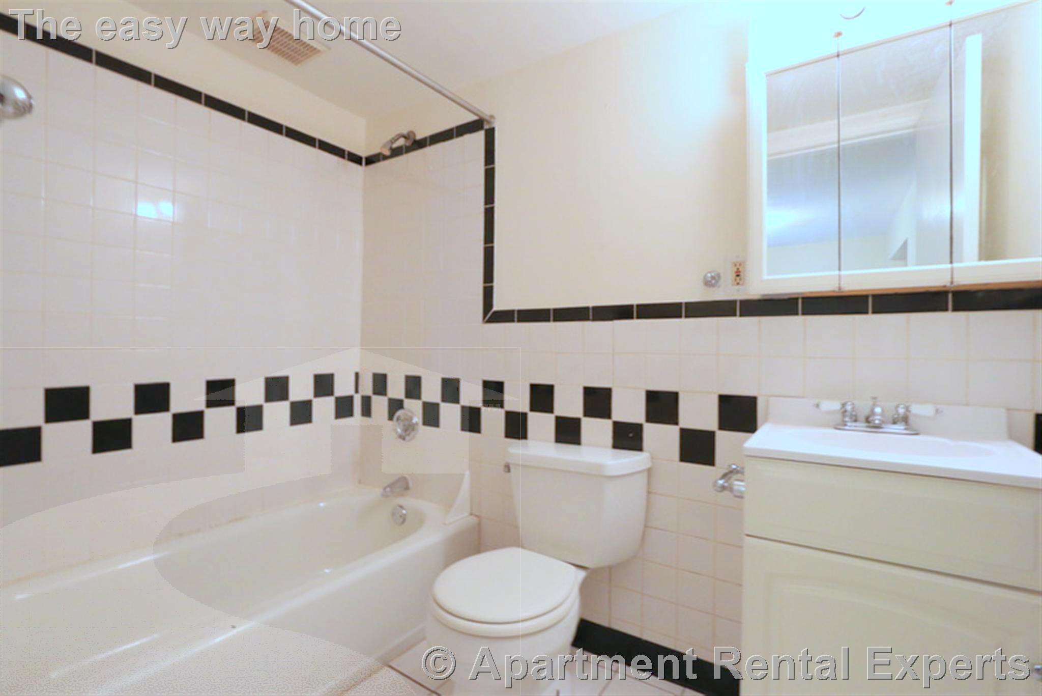 128 Pine St, The Port