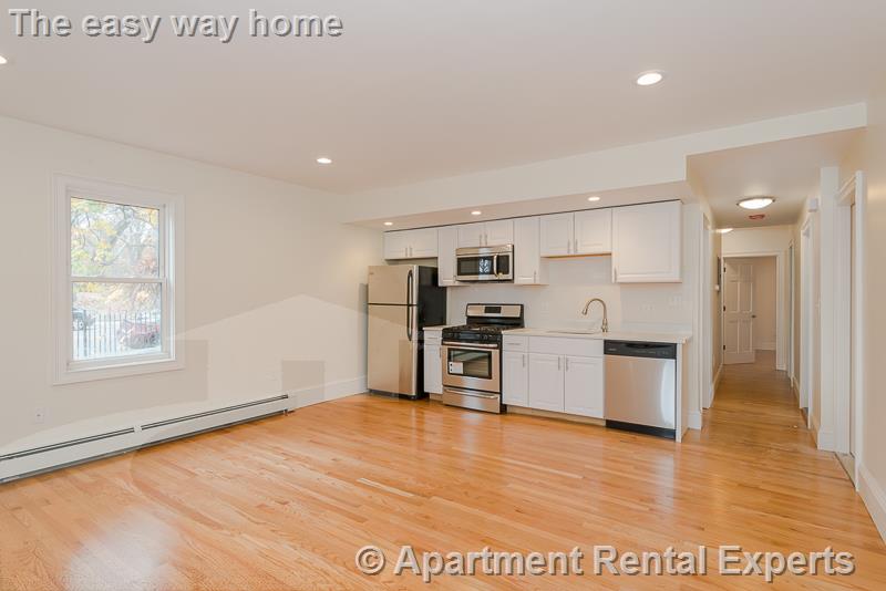 4 School St, Jamaica Plain