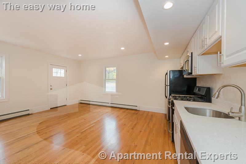 4 School St, Jamaica Plain