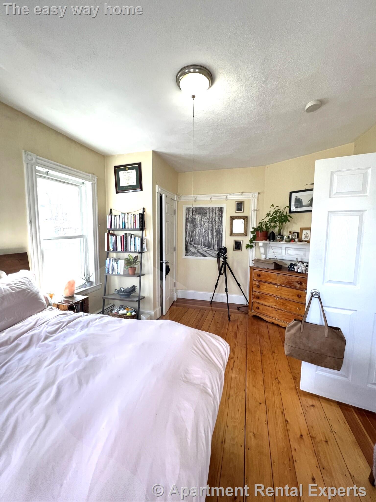 2 Gilson Ter, Porter Square