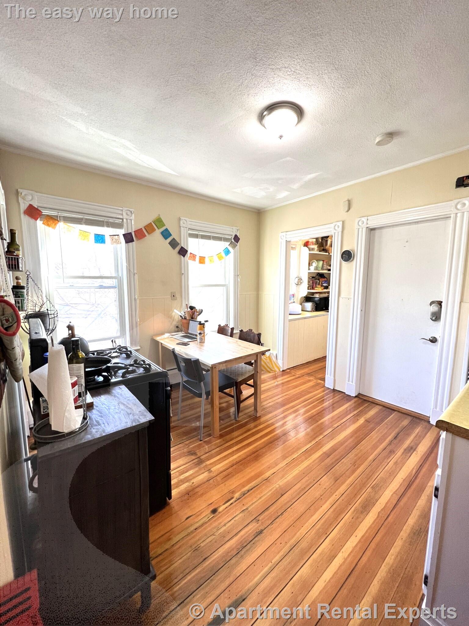 2 Gilson Ter, Porter Square