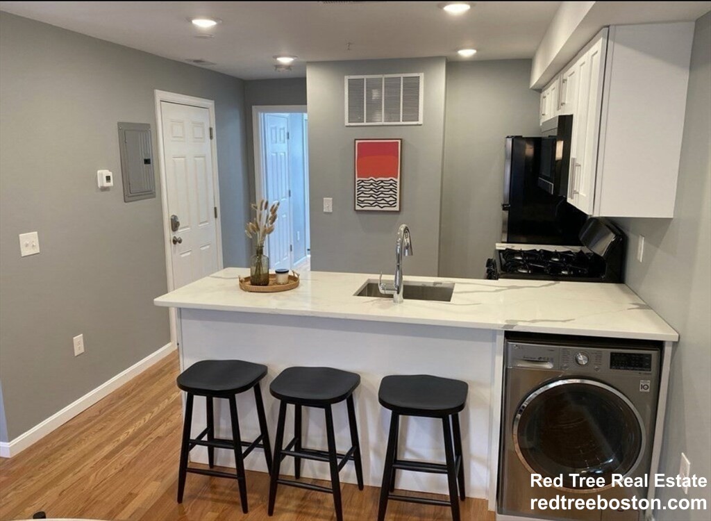 13 Wiget St, North End