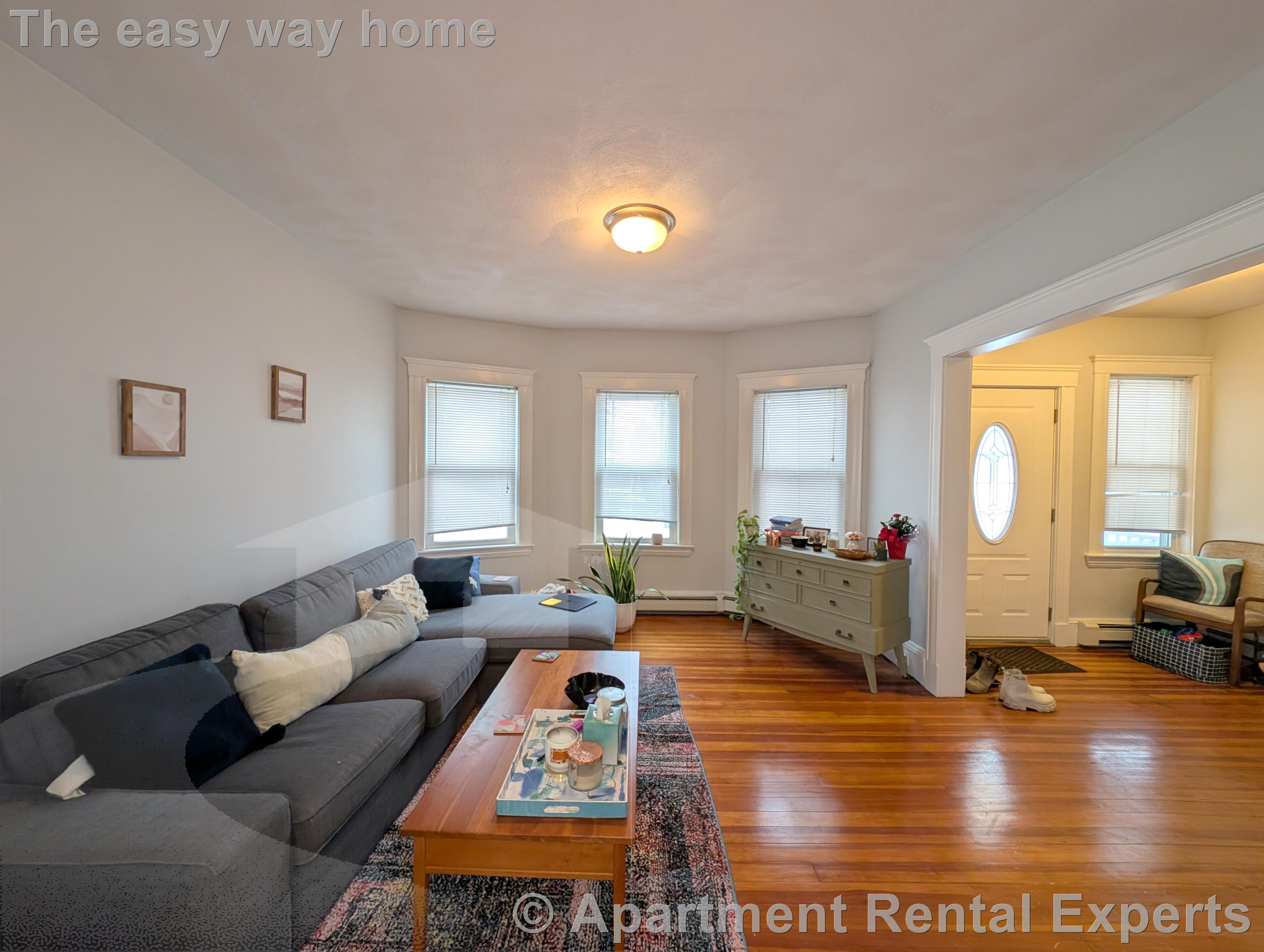 32 Trowbridge St, East Arlington