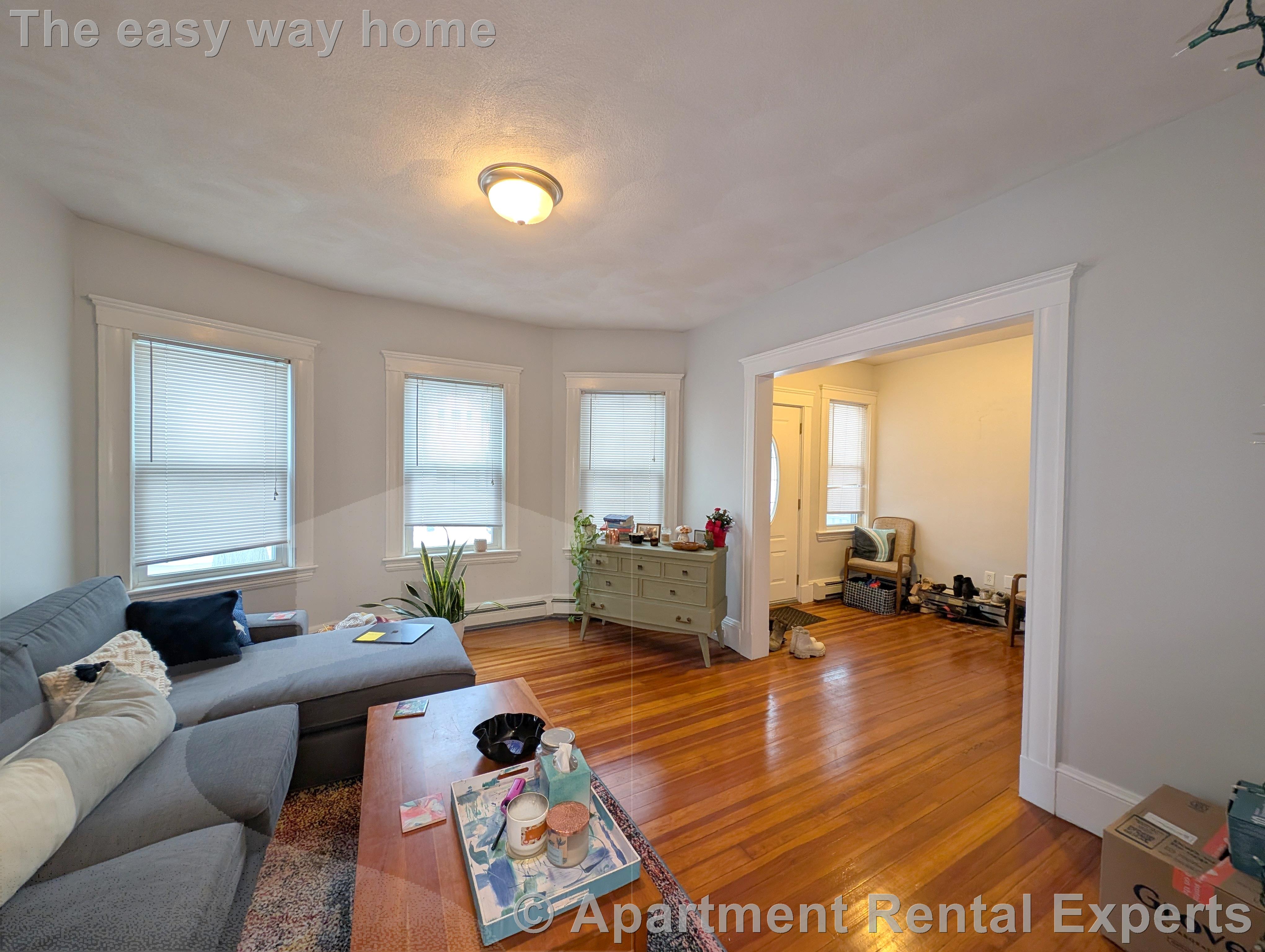 32 Trowbridge St, East Arlington