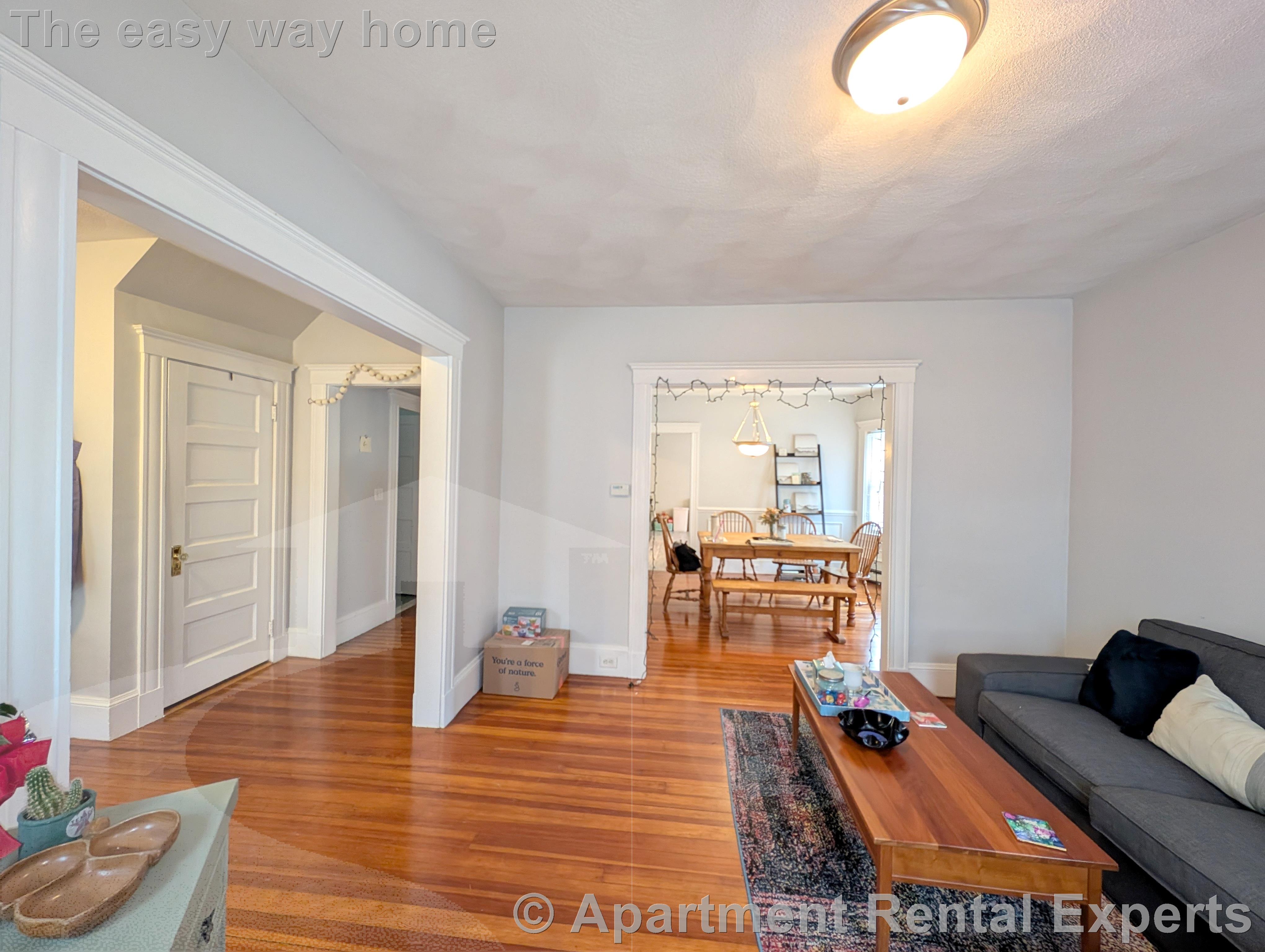 32 Trowbridge St, East Arlington