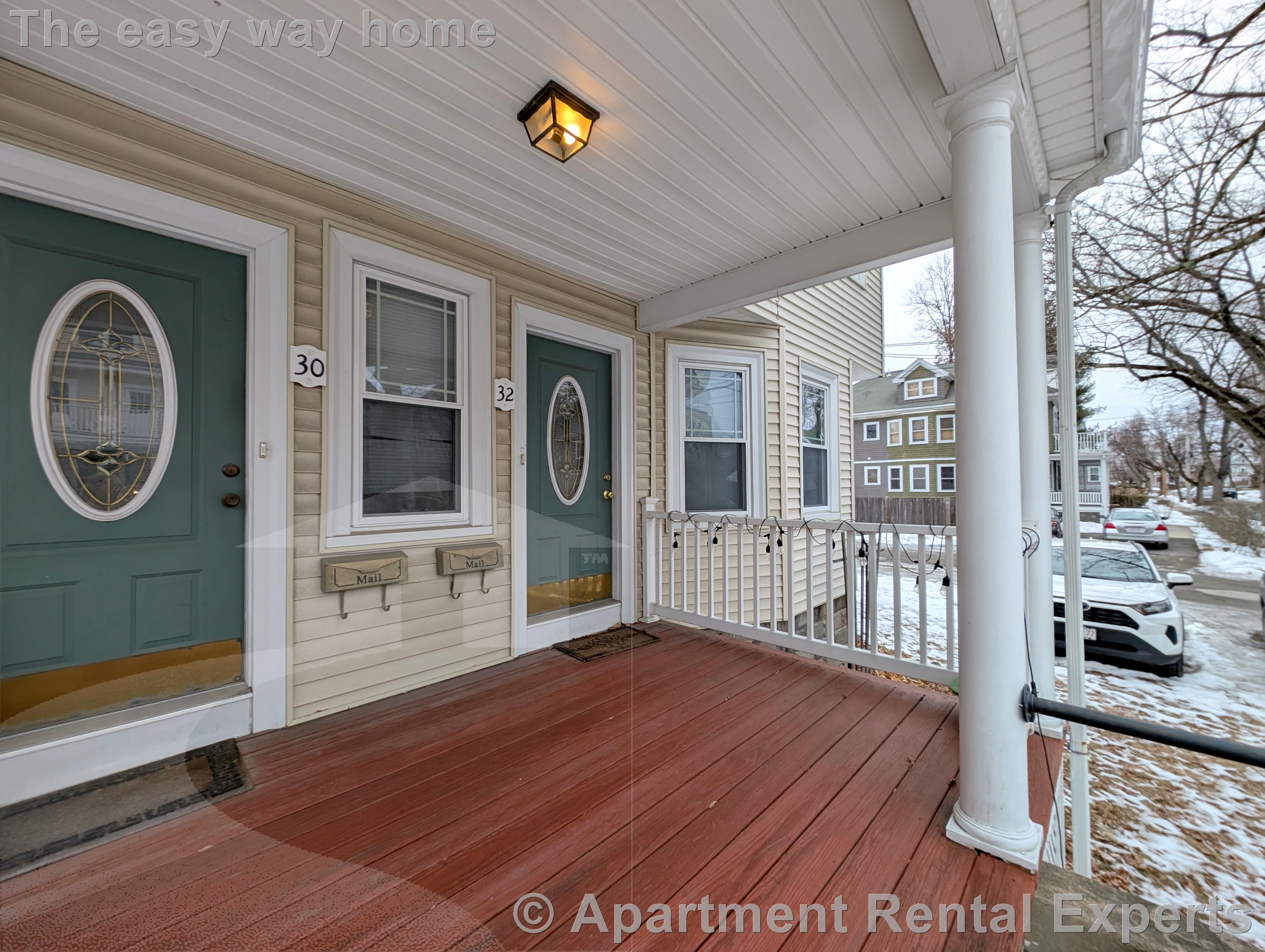 32 Trowbridge St, East Arlington