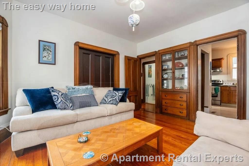 15 Traymore St, Porter Square