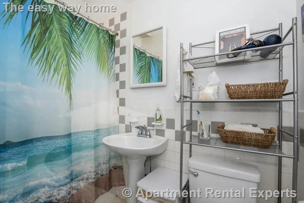 15 Traymore St, Porter Square