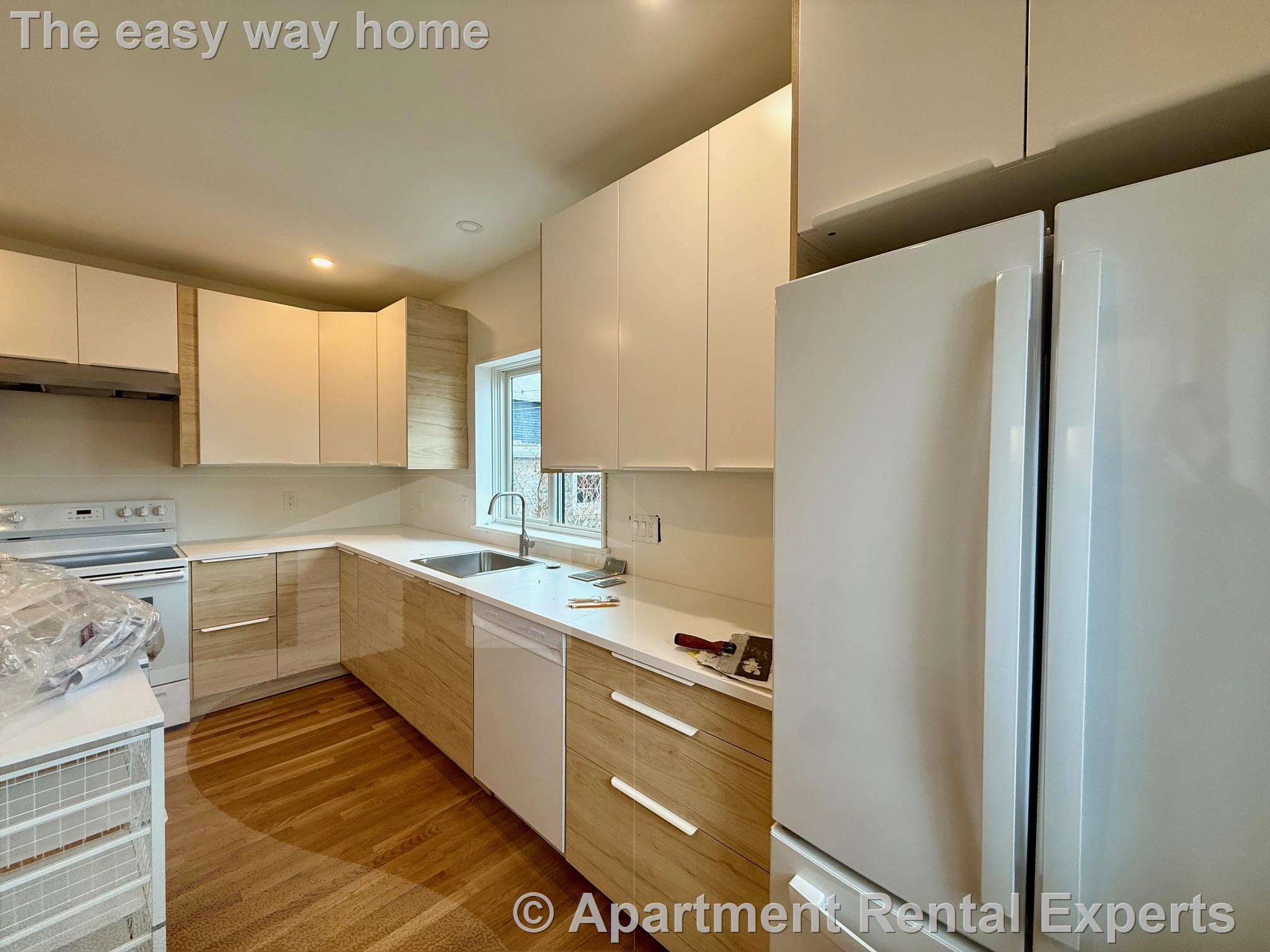 22 Elm Pl, Porter Square