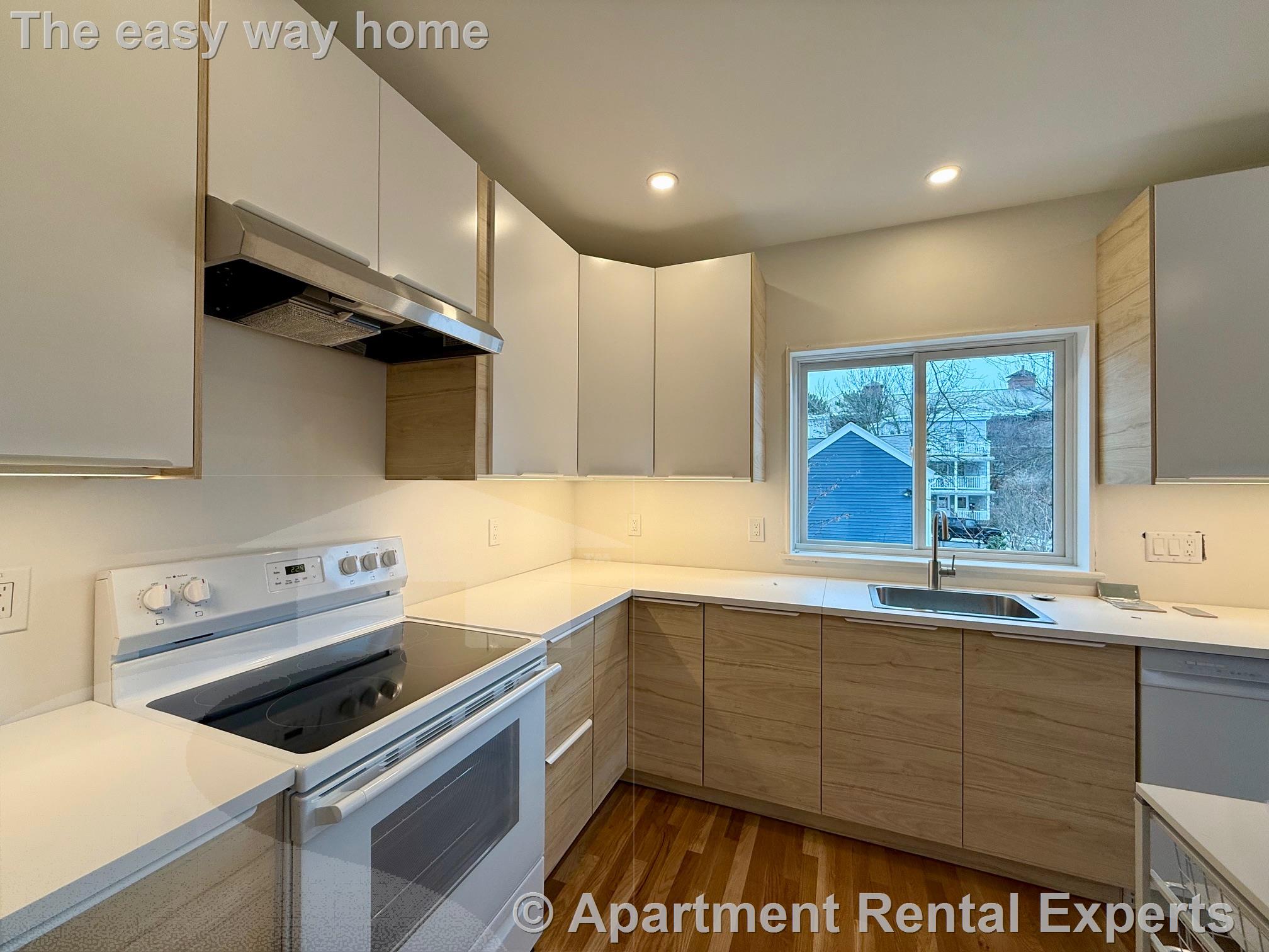 22 Elm Pl, Porter Square