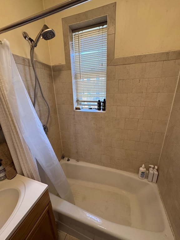 6 Sherborn Ct, South Medford