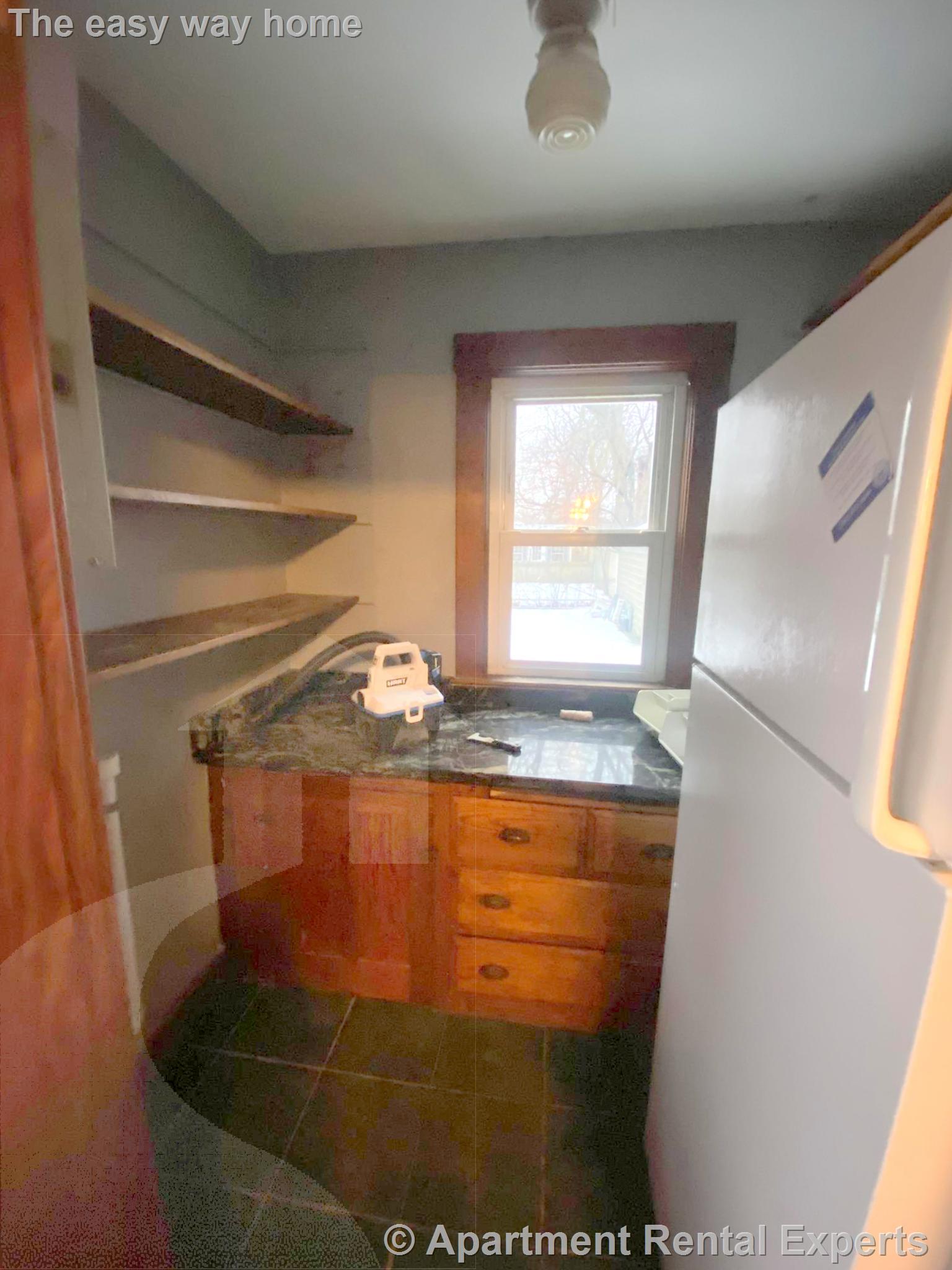 30 Holton St, West Medford