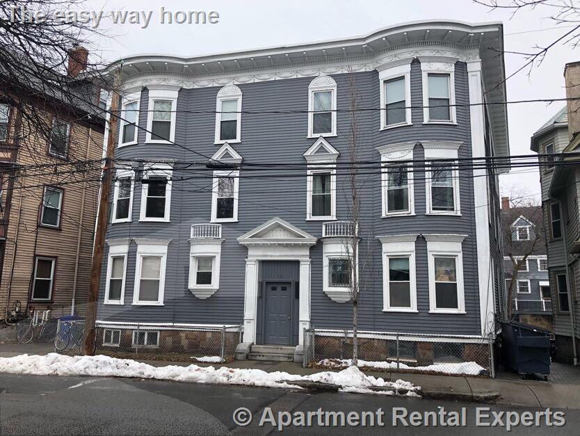 79 Brook St, Brookline Village