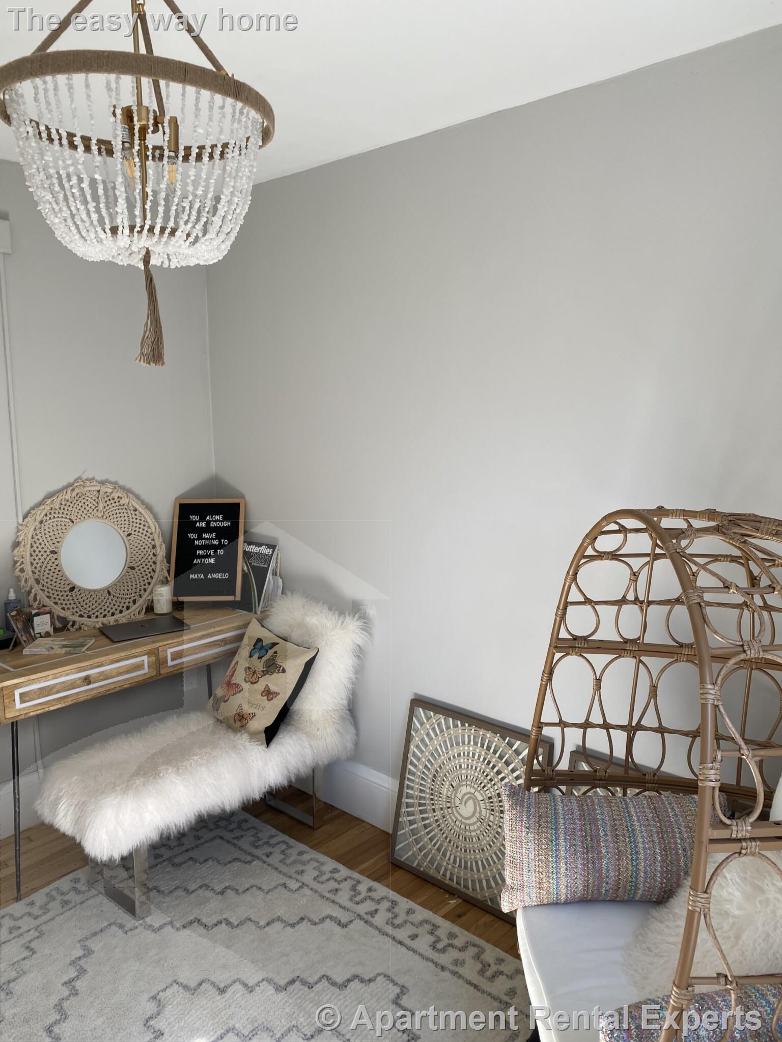 79 Brook St, Brookline Village