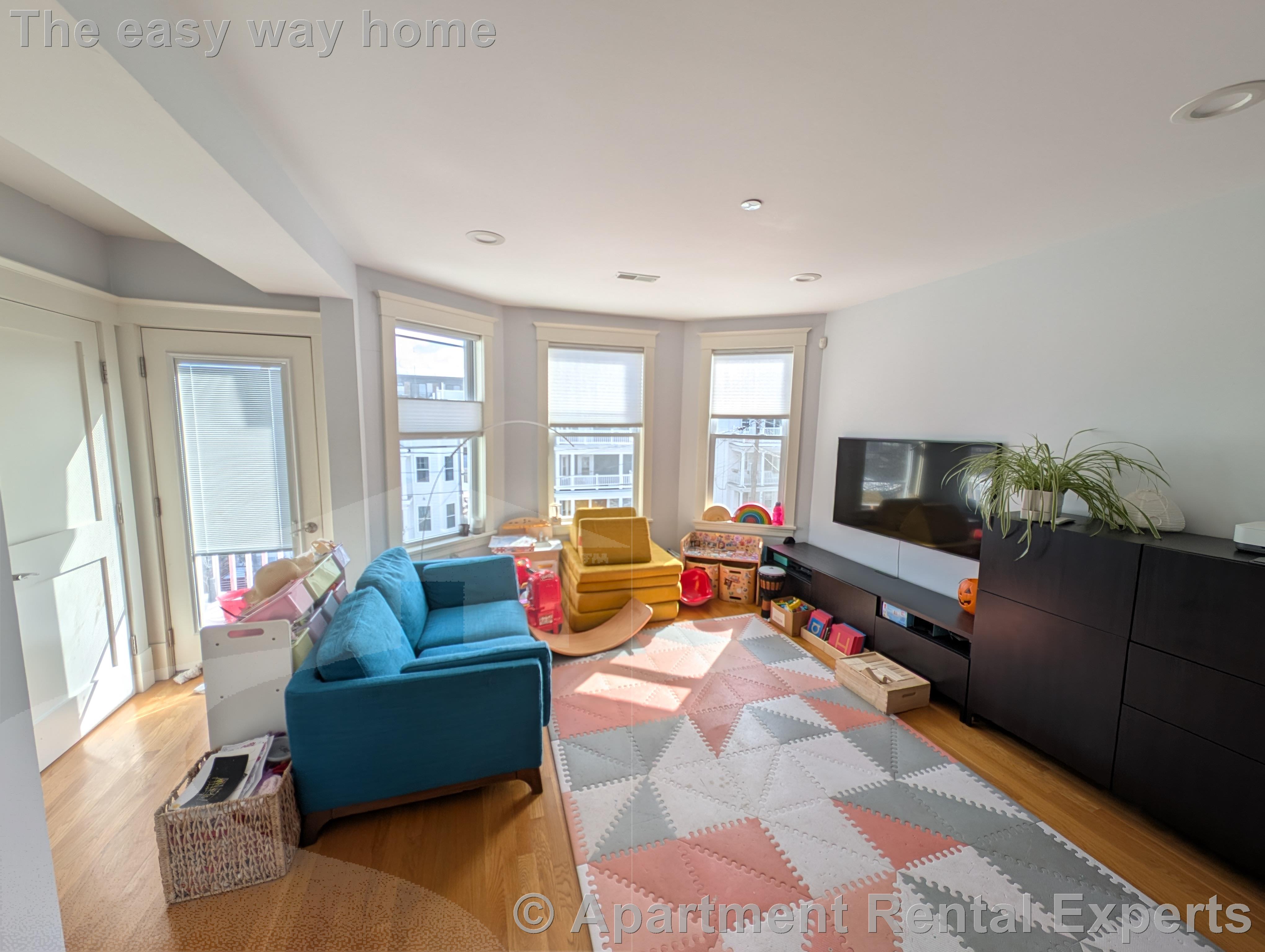 29 Cameron Ave, Davis Square