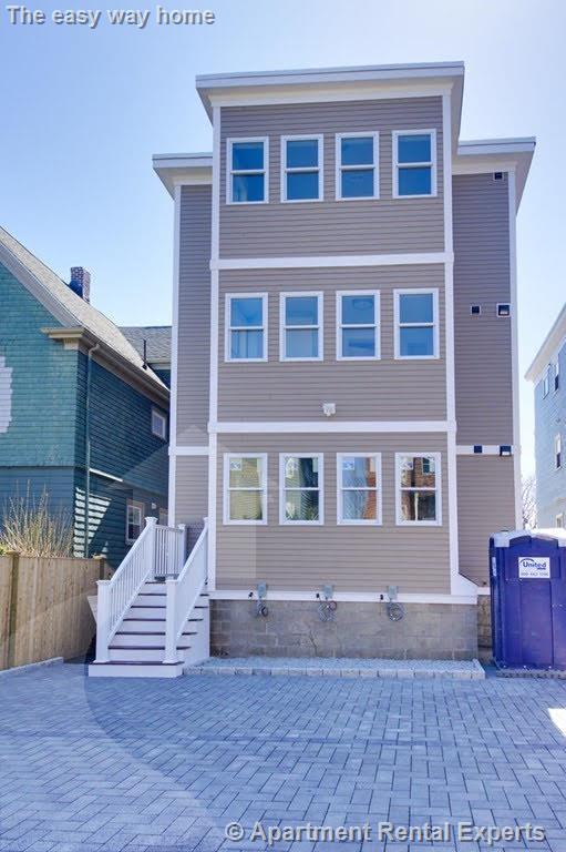 29 Cameron Ave, Davis Square